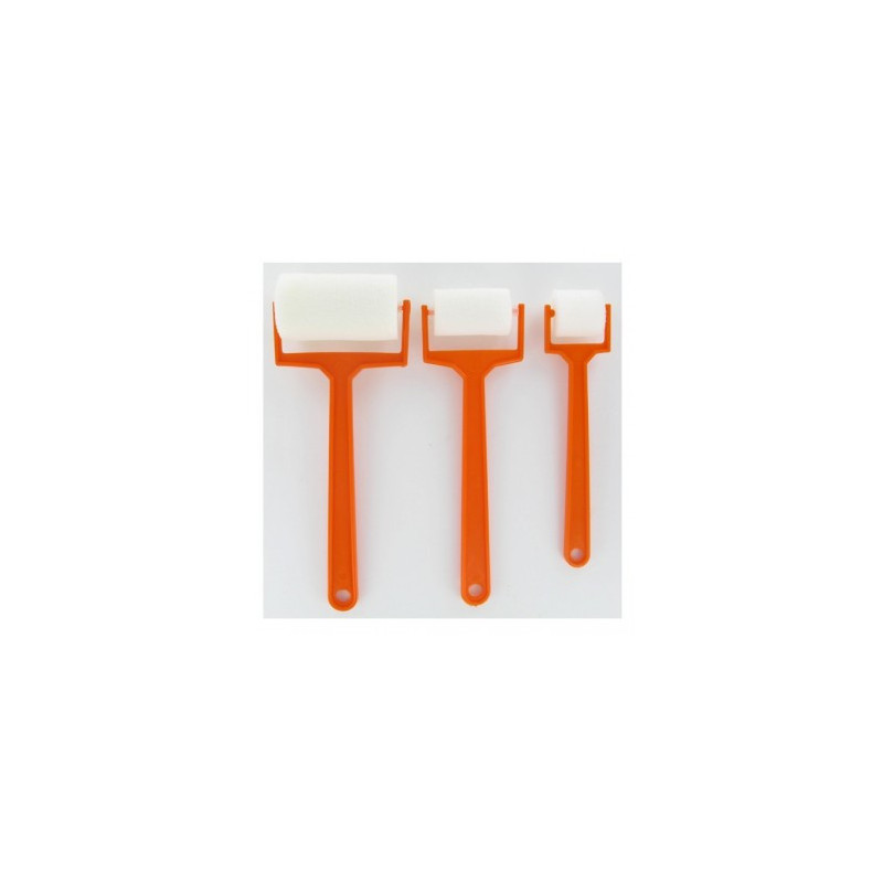 CLEOPATRE PACK OF 3 ROLL BRUSHES ASSORTED CLEOPATRE PACK OF 3 ROLL BRUSHES ASSORTED